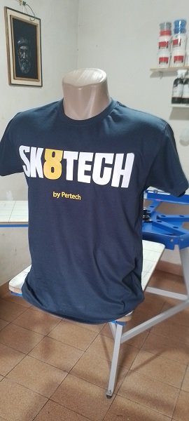 Camiseta 100% algodão malha penteada realizada em serigrafia Silkscreen camiseta personalizada